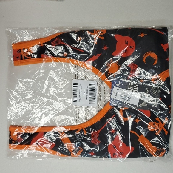 ❤️NWT VINTAGE TORRID SCOOP BRALETTE HOCUS POCUS SANDERSON SISTERS WIRELESS - Picture 9 of 12